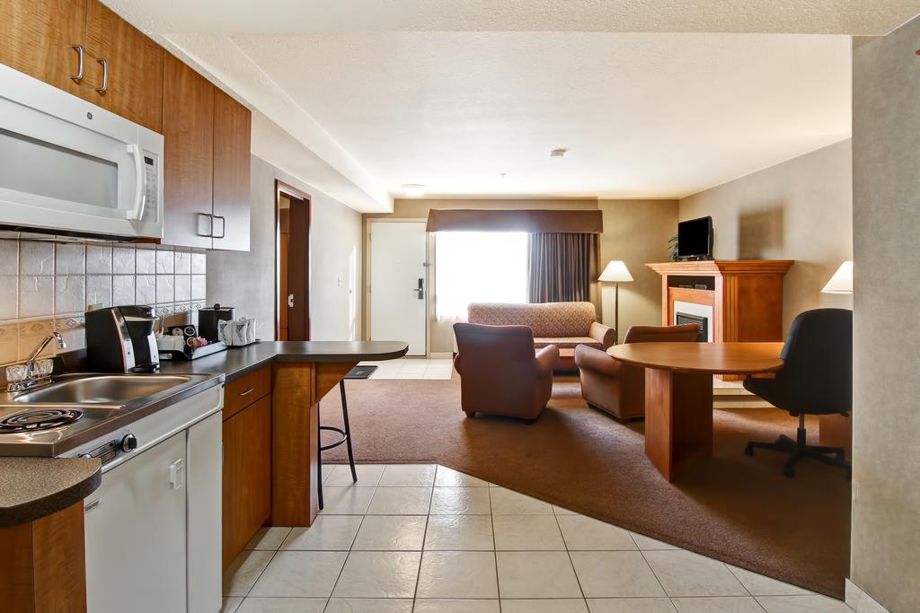 Ramada By Wyndham 3* Ponoka