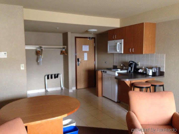 Ramada By Wyndham Hotel 3*