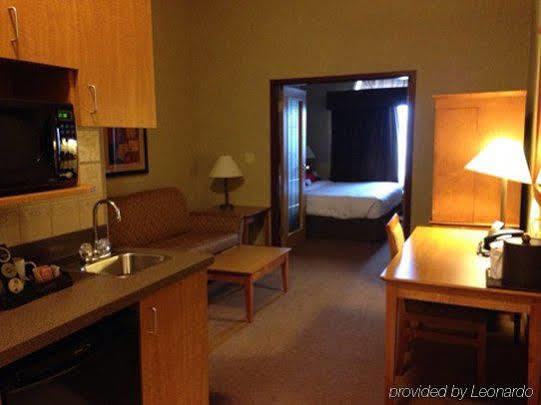 Hotel Ramada By Wyndham Ponoka